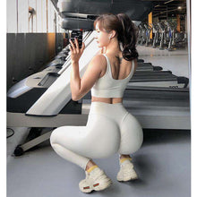 Load image into Gallery viewer, Highlight your figure and shape your buttocks. Comfortable leggings with high quality stretch fabric.You can do Gym, Yoga or just be comfortable and beautiful in your day to day. Order it now it is easy.
